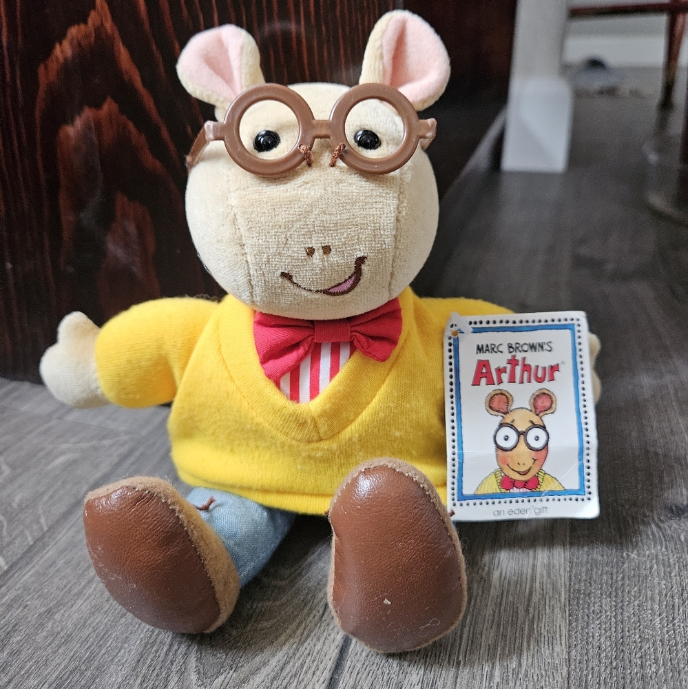 1990s Arthur stuffed toy